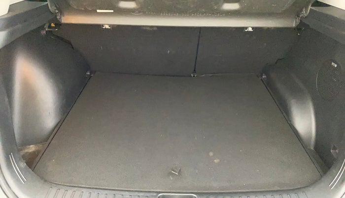 2022 Hyundai Creta SX (O) 1.5 DIESEL, Diesel, Manual, 67,927 km, Boot Inside