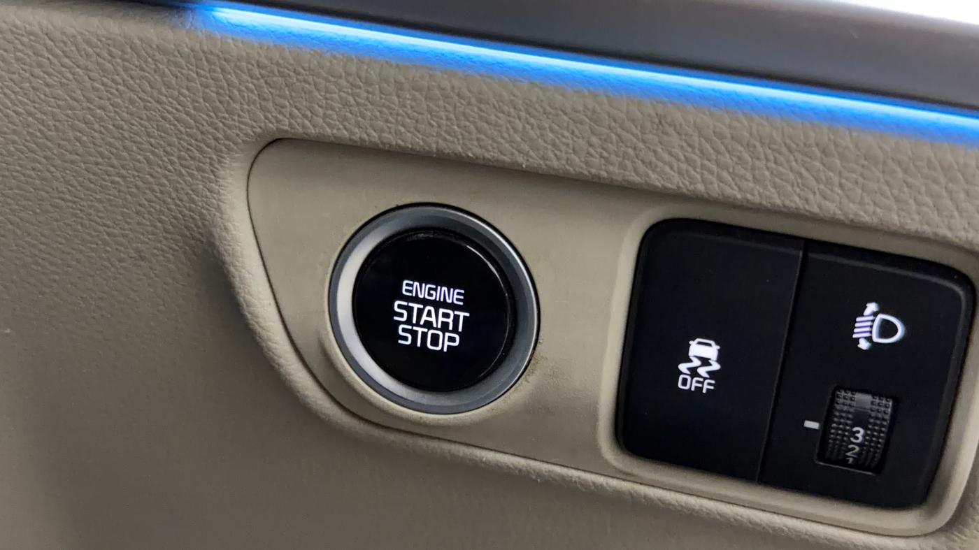 2022 KIA CARENS LUXURY PLUS 1.4 PETROL 7 STR, Petrol, Manual, 78,921 km, Keyless Start/ Stop Button