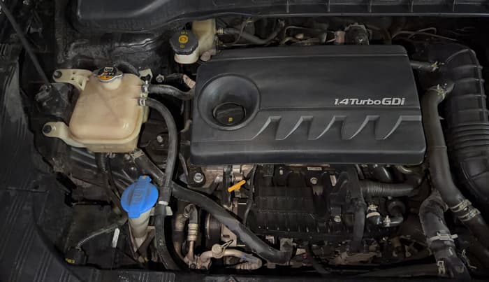 2022 KIA CARENS LUXURY PLUS 1.4 PETROL 7 STR, Petrol, Manual, 78,921 km, Engine View - Right