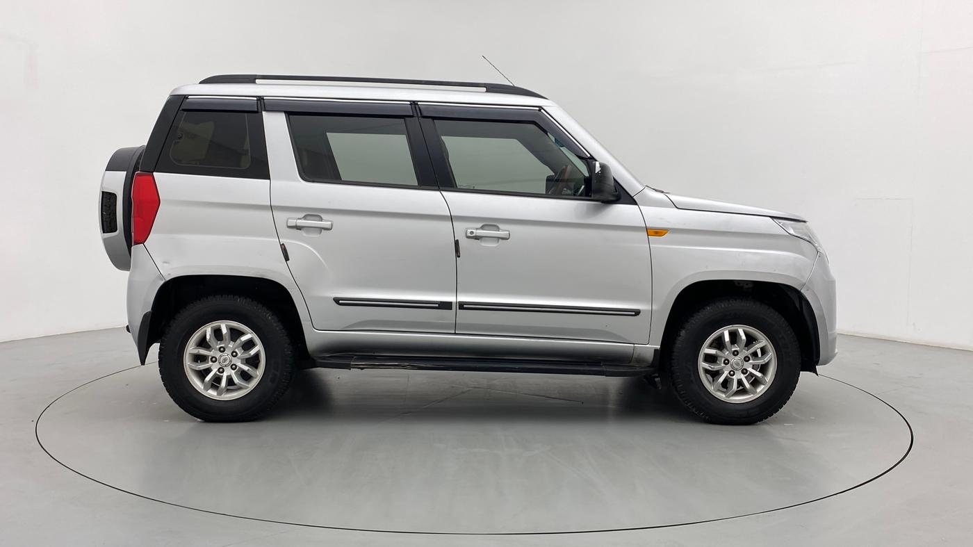 2017 Mahindra TUV300 T8, Diesel, Manual, 77,555 km, Right Side View