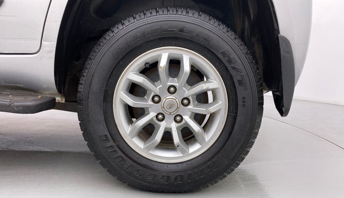 2017 Mahindra TUV300 T8, Diesel, Manual, 77,555 km, Left Rear Wheel