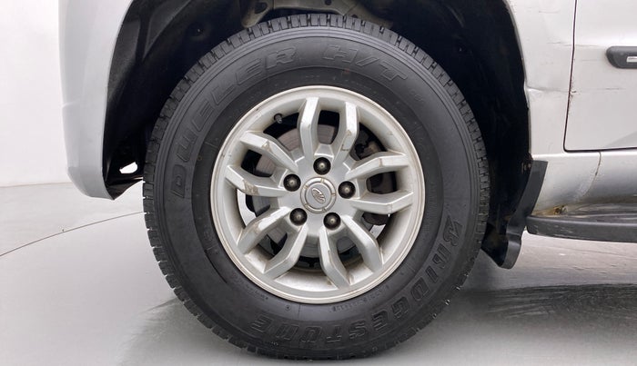 2017 Mahindra TUV300 T8, Diesel, Manual, 77,555 km, Left Front Wheel