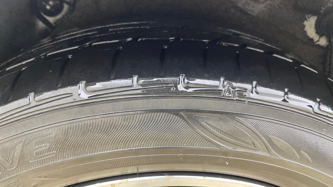 2016 Hyundai Verna 1.6 VTVT SX AT, CNG, Automatic, 77,571 km, Right Rear Tyre Tread