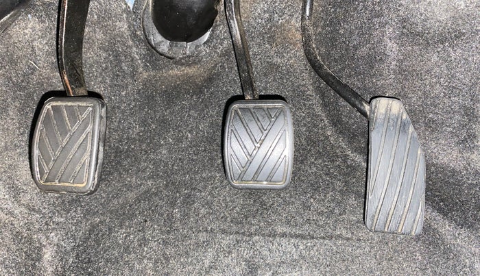 2017 Maruti Wagon R 1.0 VXI, Petrol, Manual, 47,867 km, Pedals