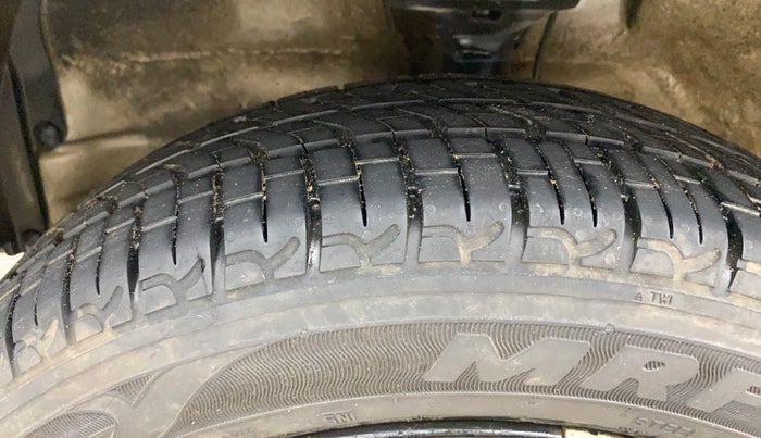 2017 Maruti Wagon R 1.0 VXI, Petrol, Manual, 47,867 km, Left Front Tyre Tread