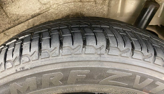 2017 Maruti Wagon R 1.0 VXI, Petrol, Manual, 47,867 km, Left Rear Tyre Tread