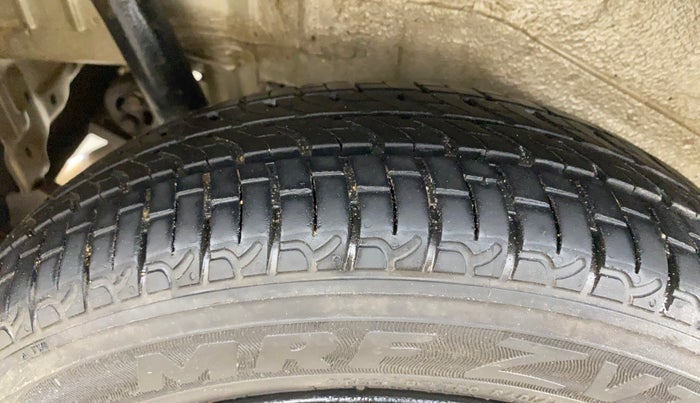 2017 Maruti Wagon R 1.0 VXI, Petrol, Manual, 47,867 km, Right Rear Tyre Tread