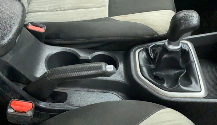 2015 Hyundai Creta 1.6 S, Petrol, Manual, 31,824 km, Gear Lever