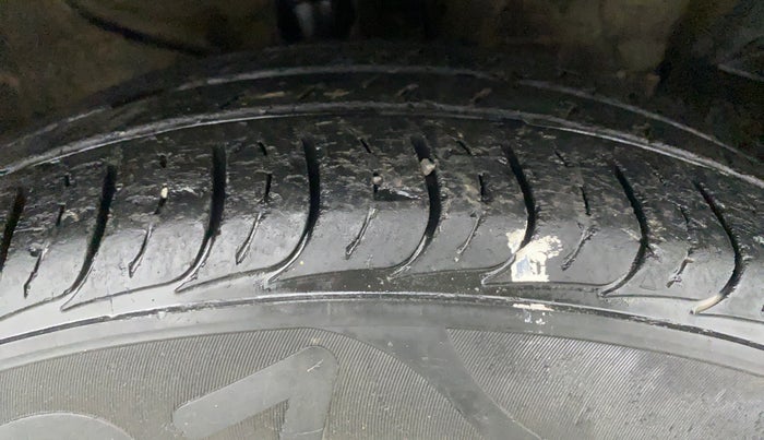 2015 Hyundai Creta 1.6 S, Petrol, Manual, 31,824 km, Right Front Tyre Tread