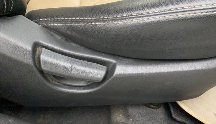 2014 Hyundai Grand i10 SPORTZ 1.2 KAPPA VTVT, Petrol, Manual, 22,366 km, Driver Side Adjustment Panel