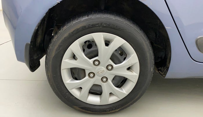 2014 Hyundai Grand i10 SPORTZ 1.2 KAPPA VTVT, Petrol, Manual, 22,366 km, Right Rear Wheel