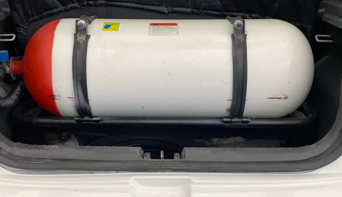 2021 Hyundai GRAND I10 NIOS SPORTZ 1.2 KAPPA VTVT CNG, CNG, Manual, 98,917 km, Boot Inside