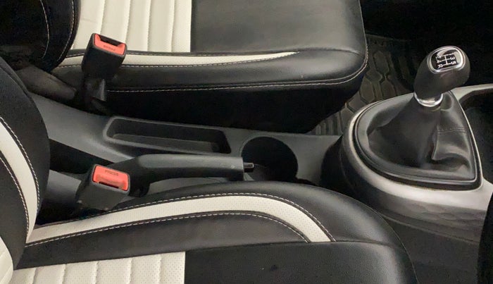 2021 Hyundai GRAND I10 NIOS SPORTZ 1.2 KAPPA VTVT CNG, CNG, Manual, 98,917 km, Gear Lever