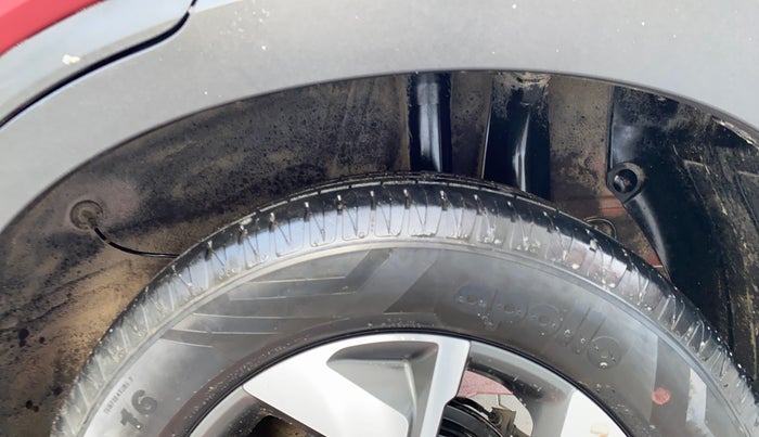 2021 KIA SONET GTX PLUS 1.5 AT, Diesel, Automatic, 29,694 km, Left Rear Tyre Tread