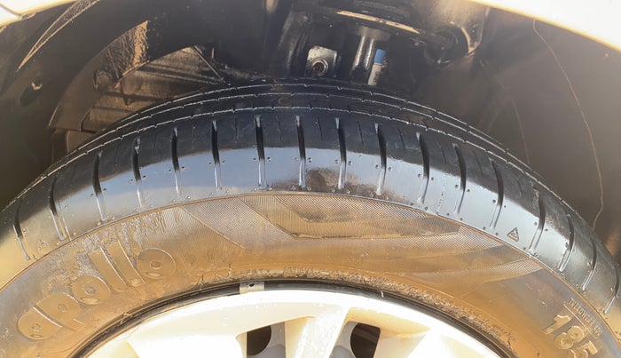 2023 Maruti Baleno DELTA 1.2 AGS, Petrol, Automatic, 15,116 km, Left Front Tyre Tread