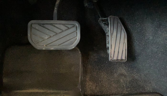 2023 Maruti Baleno DELTA 1.2 AGS, Petrol, Automatic, 15,116 km, Pedals