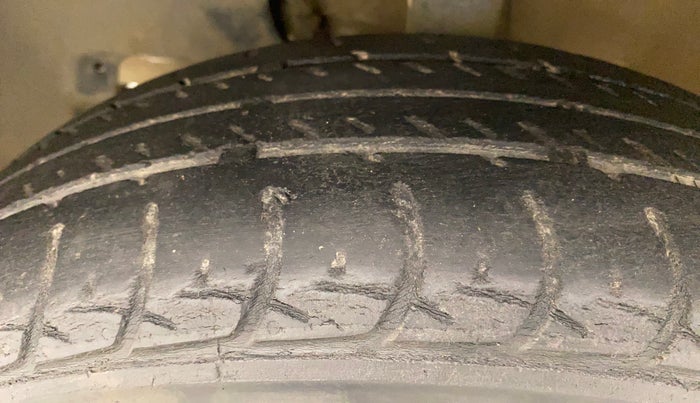 2020 Maruti New Wagon-R VXI 1.2, Petrol, Manual, 63,404 km, Left Front Tyre Tread
