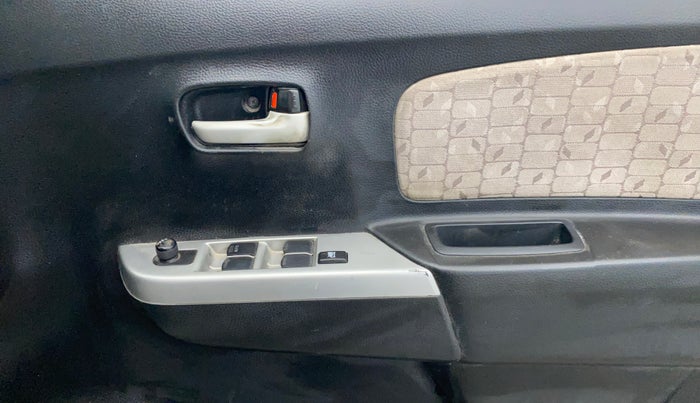 2015 Maruti Wagon R 1.0 VXI, Petrol, Manual, 47,824 km, Driver Side Door Panels Control