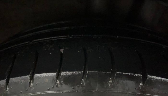 2016 Hyundai Grand i10 MAGNA AT 1.2 KAPPA VTVT, Petrol, Automatic, 80,484 km, Left Rear Tyre Tread