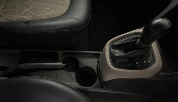 2016 Hyundai Grand i10 MAGNA AT 1.2 KAPPA VTVT, Petrol, Automatic, 80,484 km, Gear Lever