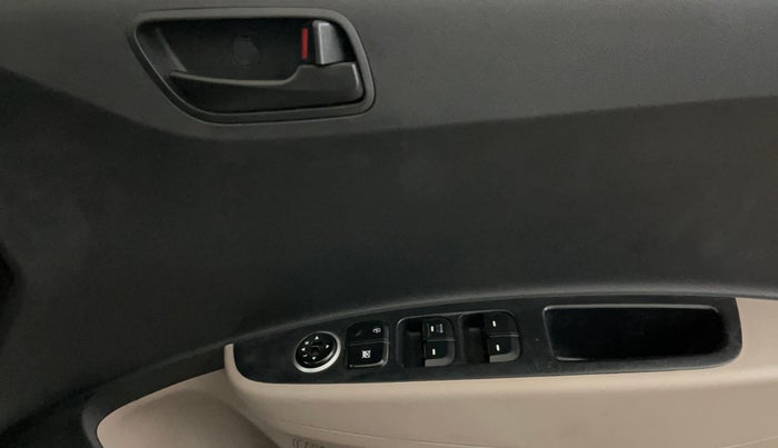 2016 Hyundai Grand i10 MAGNA AT 1.2 KAPPA VTVT, Petrol, Automatic, 80,484 km, Driver Side Door Panels Control