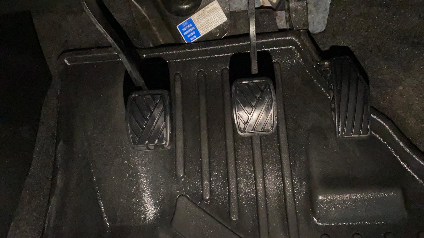 2019 Maruti Swift LXI, Petrol, Manual, 42,772 km, Pedals