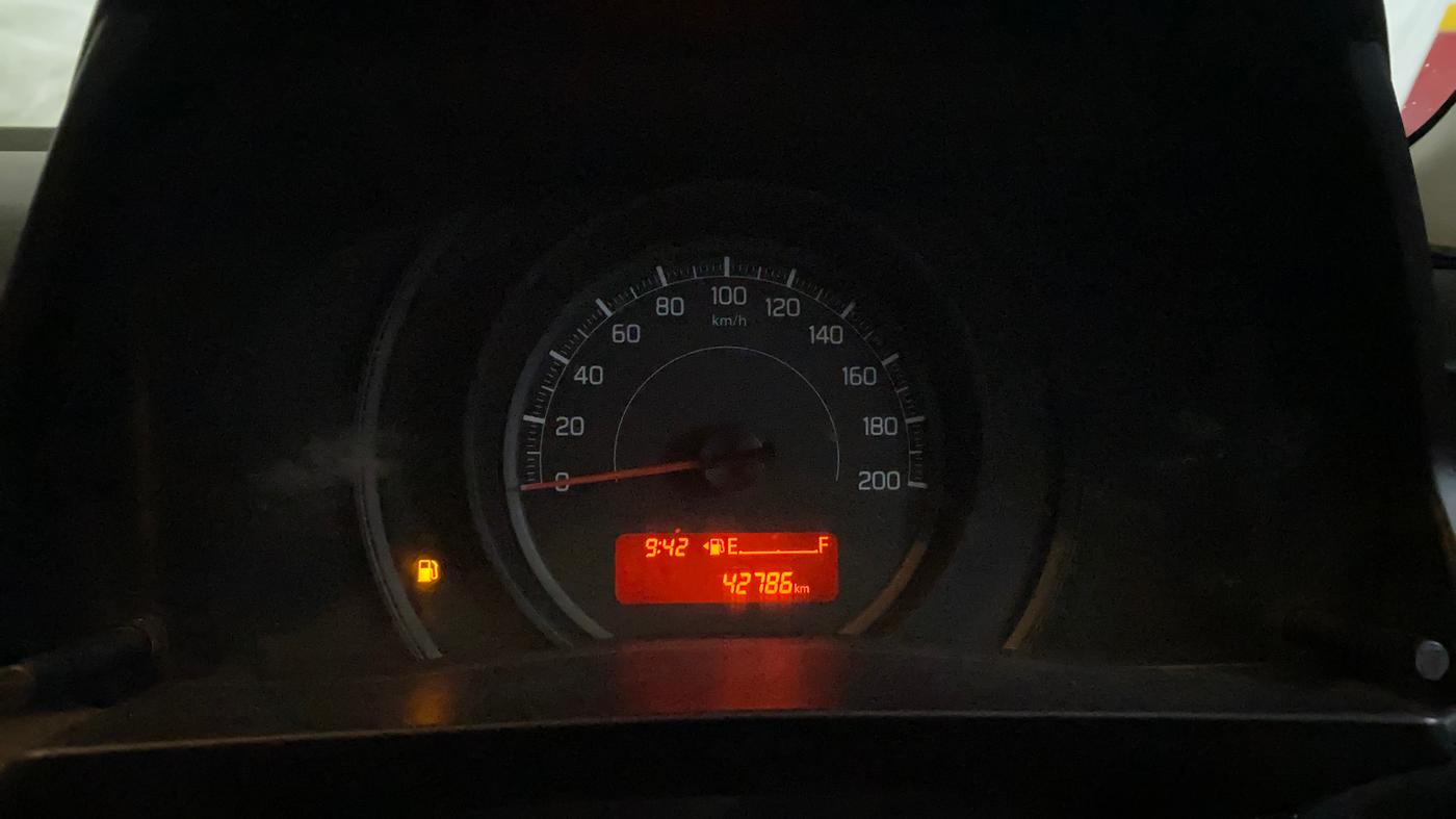 2019 Maruti Swift LXI, Petrol, Manual, 42,772 km, Odometer Image