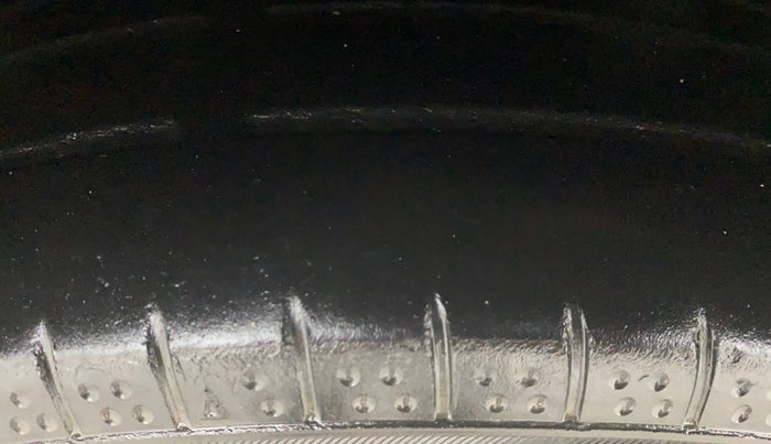 2014 Nissan Sunny XL, Petrol, Manual, 66,300 km, Left Front Tyre Tread