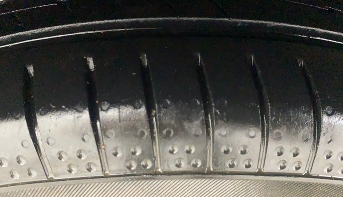 2014 Nissan Sunny XL, Petrol, Manual, 66,300 km, Right Rear Tyre Tread