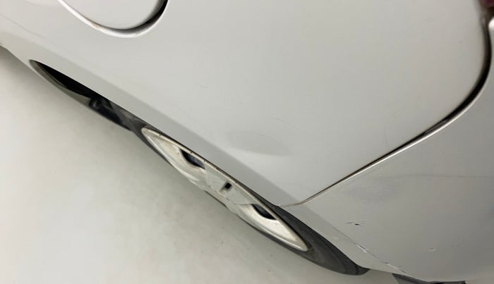 2011 Maruti Swift VXI, Petrol, Manual, 70,404 km, Left quarter panel - Slightly dented