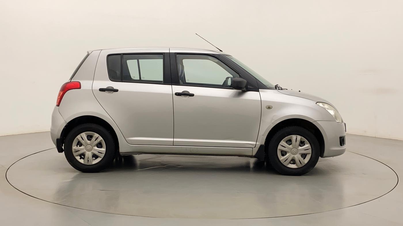 2011 Maruti Swift VXI, Petrol, Manual, 70,404 km, Right Side View