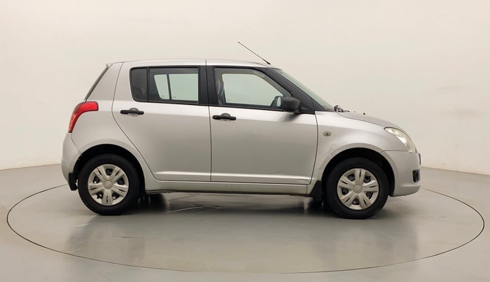 2011 Maruti Swift VXI, Petrol, Manual, 70,404 km, Right Side View