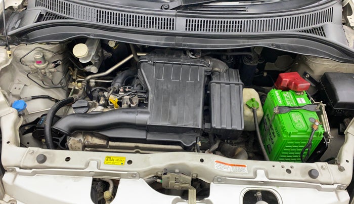 2011 Maruti Swift VXI, Petrol, Manual, 70,404 km, Open Bonet