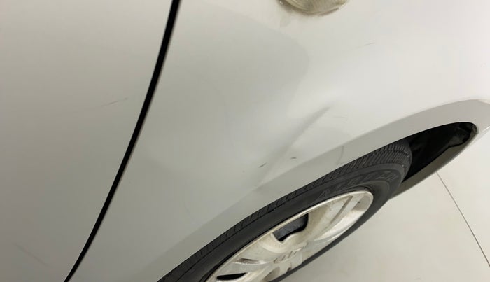 2011 Maruti Swift VXI, Petrol, Manual, 70,404 km, Right fender - Slightly dented