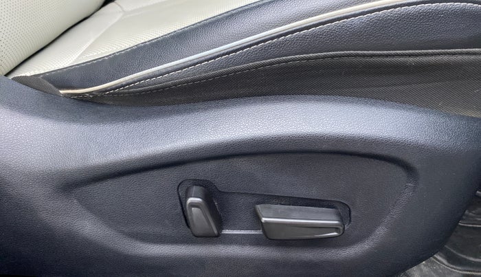 2020 Hyundai Creta 1.5 SX (O) AT, Petrol, Automatic, 45,074 km, Driver Side Adjustment Panel