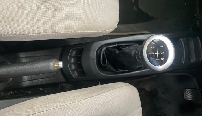 2016 Maruti Wagon R 1.0 VXI, Petrol, Manual, 30,404 km, Gear Lever