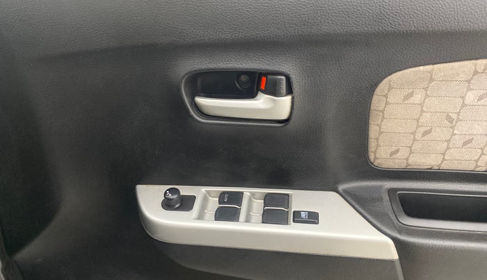 2016 Maruti Wagon R 1.0 VXI, Petrol, Manual, 30,404 km, Driver Side Door Panels Control