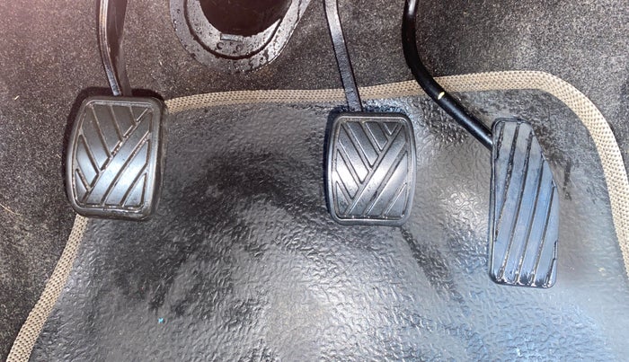 2016 Maruti Wagon R 1.0 VXI, Petrol, Manual, 30,404 km, Pedals