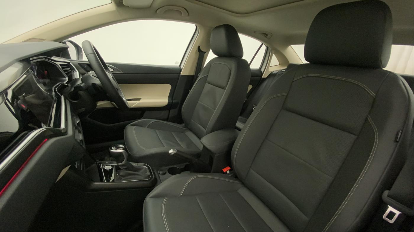 2023 Volkswagen VIRTUS GT PLUS TSI 1.5 EVO DSG, Petrol, Automatic, 9,766 km, Right Side Front Door Cabin