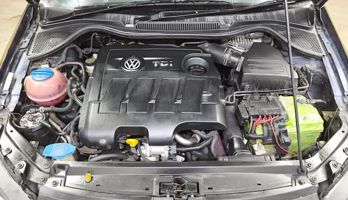 2015 Volkswagen Polo HIGHLINE1.5L, Diesel, Manual, 79,365 km, Engine View