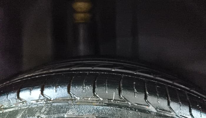 2015 Volkswagen Polo HIGHLINE1.5L, Diesel, Manual, 79,365 km, Right Rear Tyre Tread