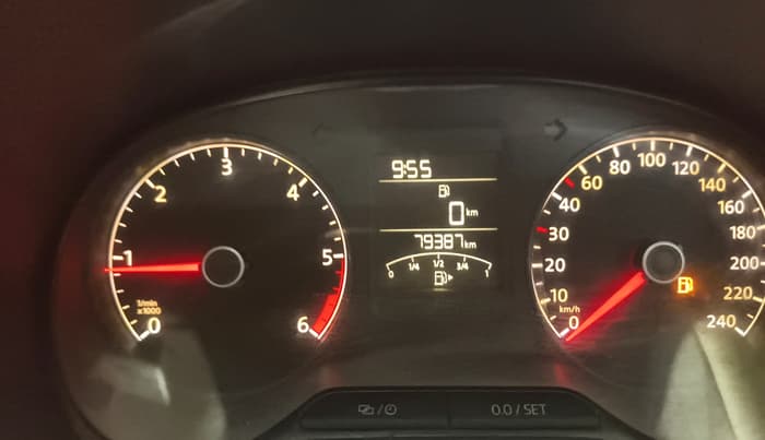 2015 Volkswagen Polo HIGHLINE1.5L, Diesel, Manual, 79,365 km, Odometer Image