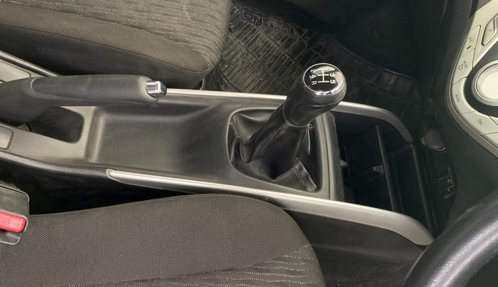 2017 Maruti Baleno DELTA PETROL 1.2, Petrol, Manual, 66,263 km, Gear Lever