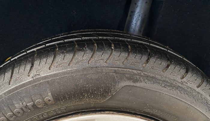 2017 Maruti Baleno DELTA PETROL 1.2, Petrol, Manual, 66,263 km, Left Rear Tyre Tread