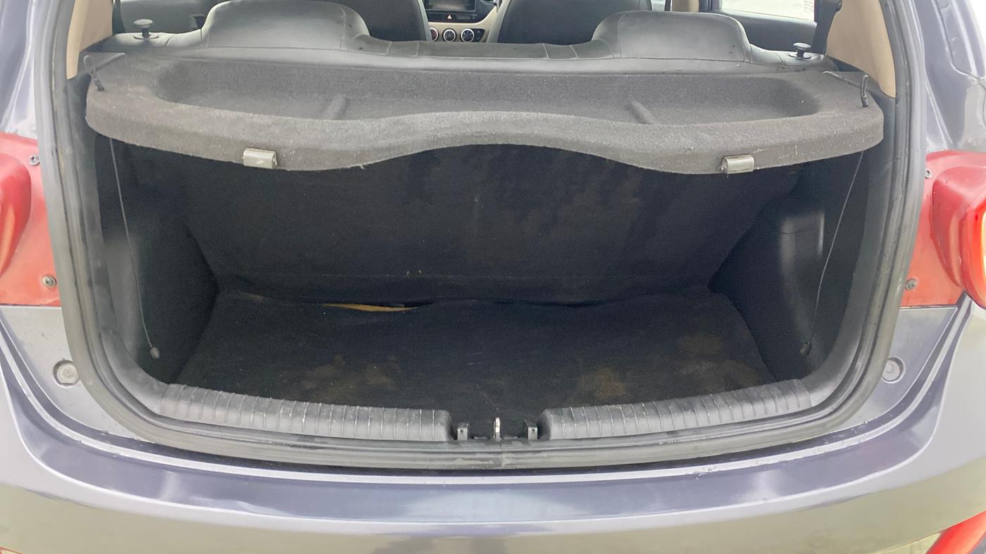 2015 Hyundai Grand i10 MAGNA 1.2 KAPPA VTVT, Petrol, Manual, 85,023 km, Boot Inside