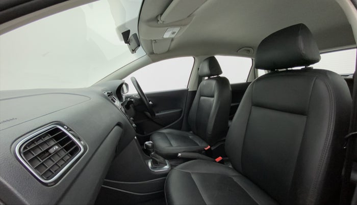 2015 Volkswagen Polo GT TSI AT, Petrol, Automatic, 57,232 km, Right Side Front Door Cabin