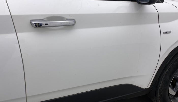 2019 Hyundai VENUE SX PLUS 1.0 TURBO DCT, Petrol, Automatic, 36,675 km, Driver-side door - Minor scratches