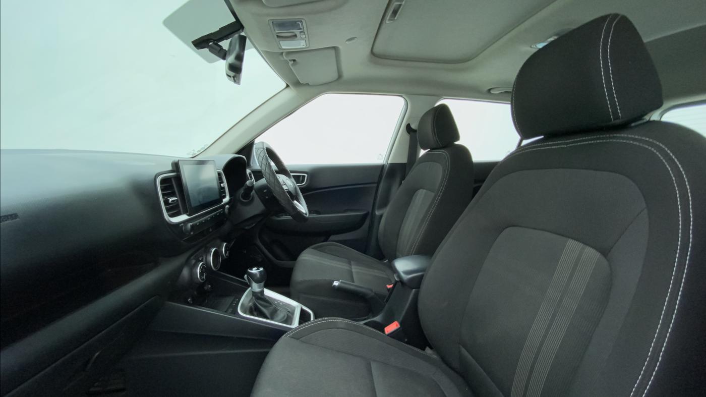 2019 Hyundai VENUE SX PLUS 1.0 TURBO DCT, Petrol, Automatic, 36,675 km, Right Side Front Door Cabin