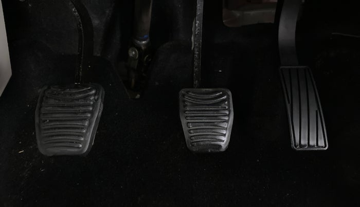 2019 Mahindra XUV300 1.5 W6 MT, Diesel, Manual, 22,770 km, Pedals