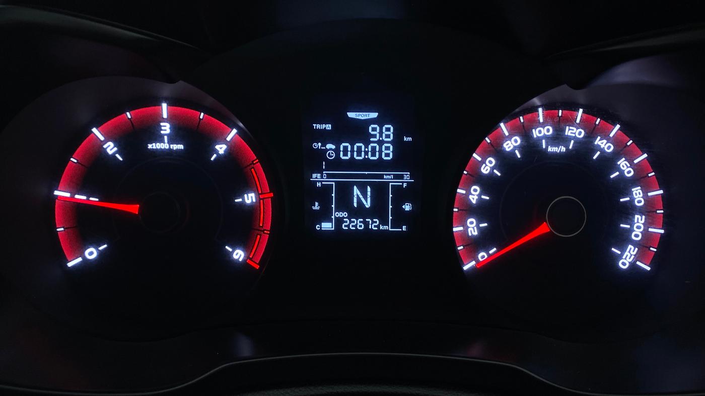 2019 Mahindra XUV300 1.5 W6 MT, Diesel, Manual, 22,770 km, Odometer Image